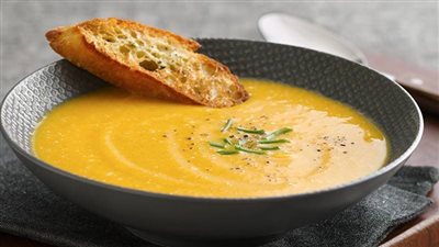 شوربة العدس سلاحك لتقوية المناعة فى الطقس المتقلب 