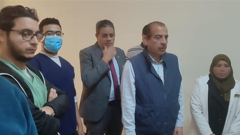 د.عمرو قنديل خلال