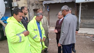 محافظ بني سويف يوجه بشفط تجمعات مياه الأمطار بالشوارع الداخلية في المدن والقرى 
