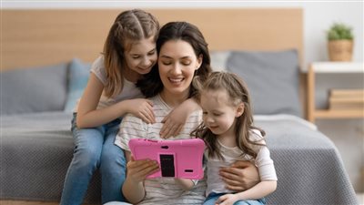 خطوات عملية لكل أم تبحث عن علاقة قوية مع أبنائها