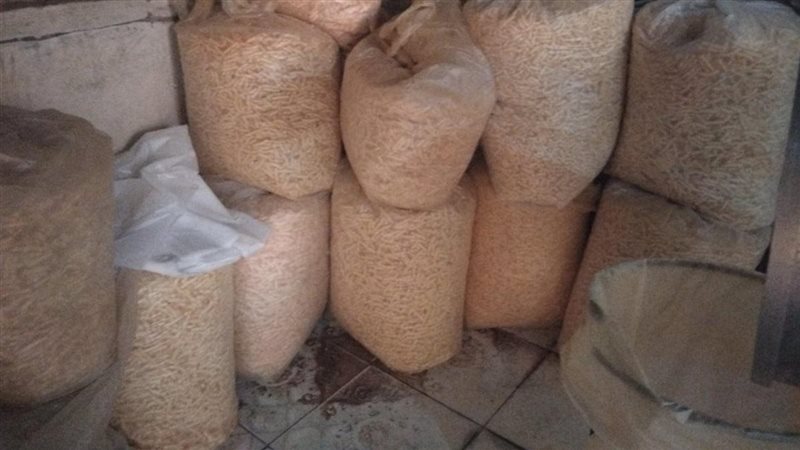 ضبط مصنع سناكس غير