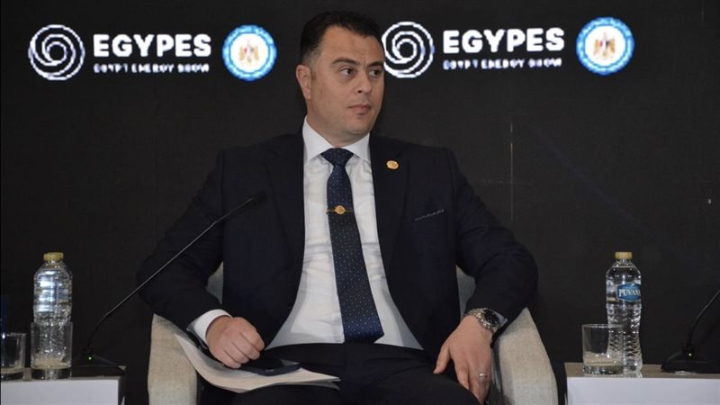 الدكتور شريف حلمي