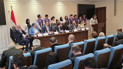رئيسة القومي للأمومة: بعض محتوى الكرتون والألعاب يحمل رسائل غير مناسبة للأطفال 