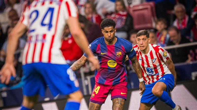 برشلونة يفوز على أتليتكو مدريد 2-1 ويعزز صدارته للدوري الإسباني (فيديو)