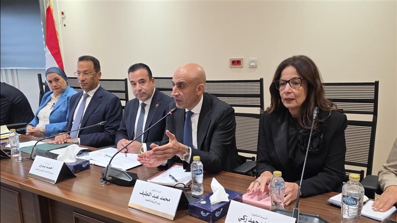 لجنة الاتصالات وتكنولوجيا