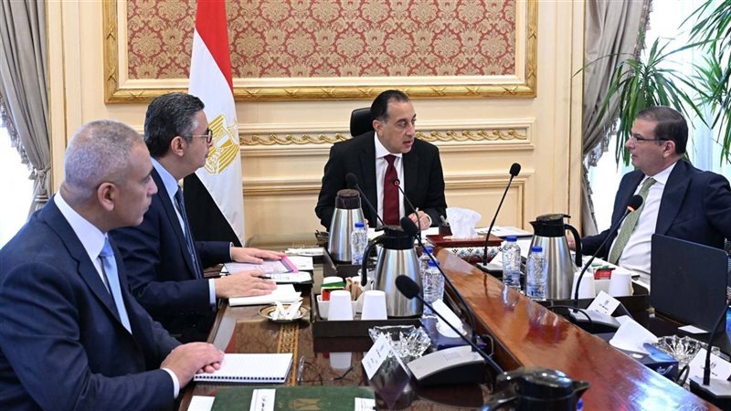مدبولي يتابع موقف