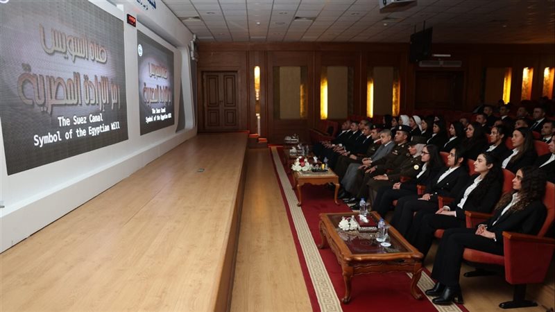 رئيس هيئة قناة السويس