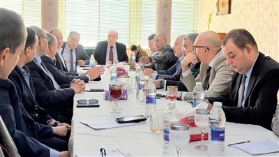 «الصناعات النسيجية» تبحث مع محافظ الغربية جهود تعميق التصنيع المحلي