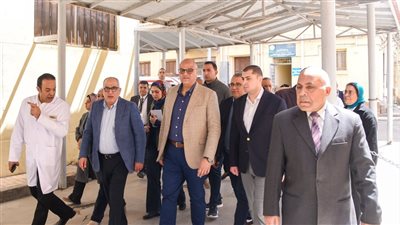 محافظ الثغر يتابع جودة الخدمات الطبية بعيادتي الإسكندرية وسموحة 