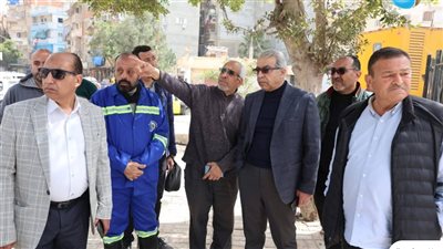 رئيس صرف صحي الإسكندرية يتفقد محطة الصالحية بشرق المدينة