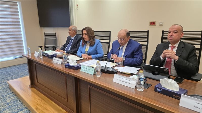 اجتماع مناقشة مشروع