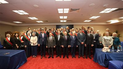 وزير العدل يشهد أداء اليمين القانونية لأعضاء النيابة العامة الجدد من دفعتي 2020 و2021