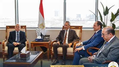وزير المجالس النيابية يستقبل رئيس هيئة النيابة الإدارية