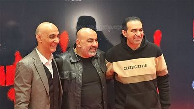توافد نجوم 