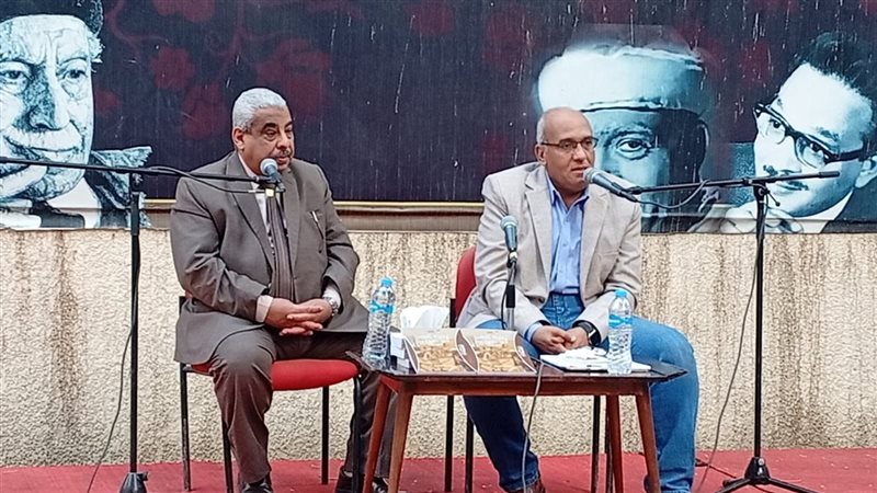توقيع كتاب بدايات