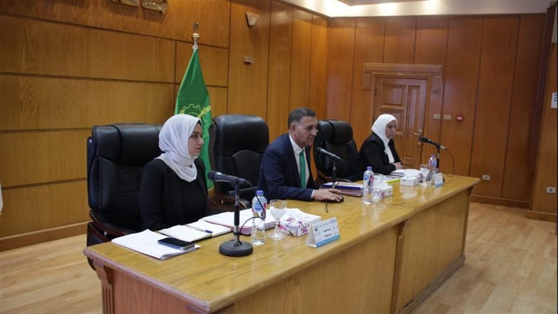محافظ القليوبية خلال