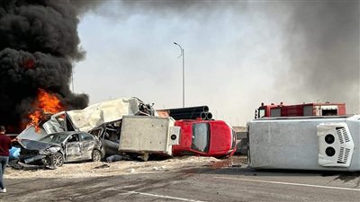 مصرع وإصابة 4 أشخاص بحادث تصادم 11 سيارة بالدائرى الأوسطي| فيديو
