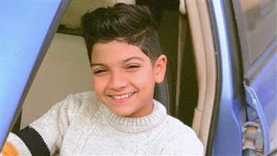 أول صورة لمطرب «الغزالة رايقة» بعد نقله للمستشفى