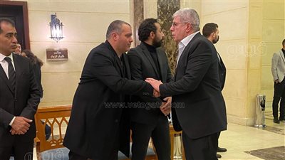 وزير الرياضة والخطيب وحسن حمدي وشوبير في عزاء إبراهيم حجازي | فيديو وصور