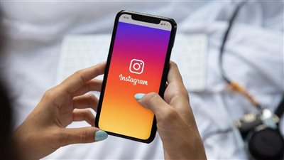 رغم انزعاج المستخدمين.. إنستجرام يعود إلى تحديث يشبه تيك توك