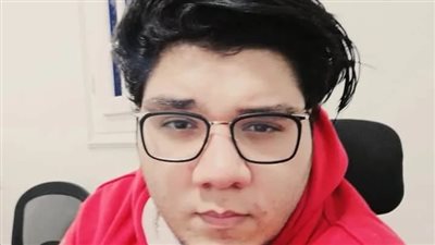 إسلام السعدني يشارك في العرض المسرحي 