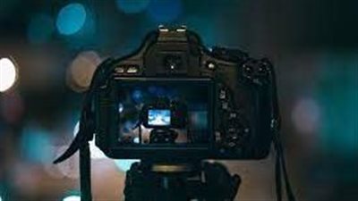  تفسير حلم التصوير في المنام وعلاقته بالسيرة السيئة وتدهور الحالة النفسية 