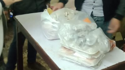 تشميع وحدة سكنية غير مرخصة لتصنيع الوجبات الجاهزة بأسيوط 