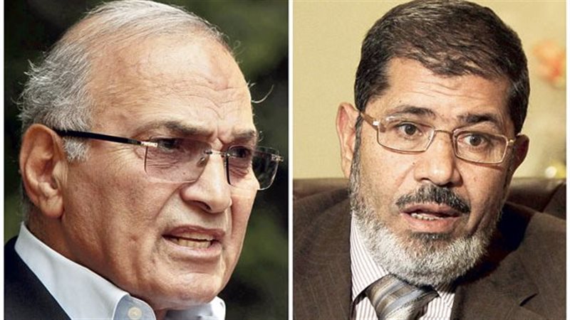 محمد مرسي واحمد شفيق