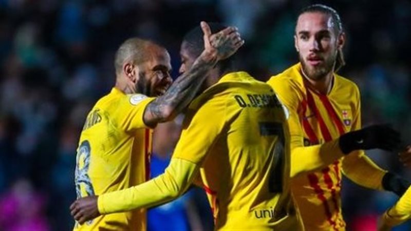 لاعبي برشلونة 