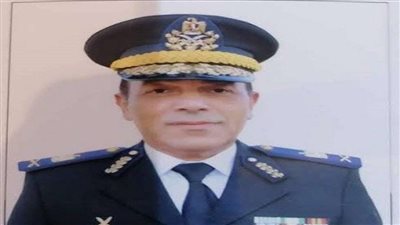 مدير أمن الإسماعيلية يتفقد الخدمات الأمنية المعينة على الكنائس