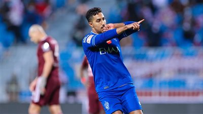 هدف عالمي وطرد وركلات ترجيح.. الهلال بطلا للسوبر السعودي أمام الفيصلي