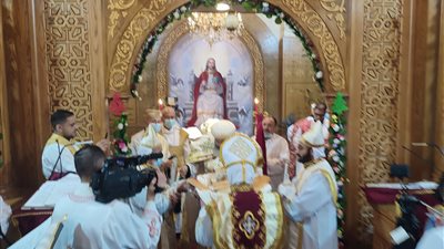 مطران بورسعيد يترأس قداس عيد الميلاد بكنيسة العذراء مريم | فيديو