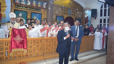 محافظ المنيا يقدم تهنئة عيد الميلاد للإخوة الأقباط 