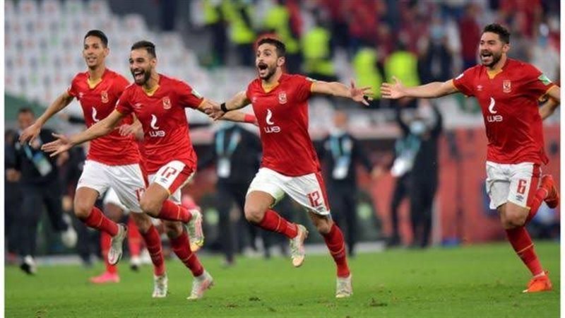 لاعبو الأهلي