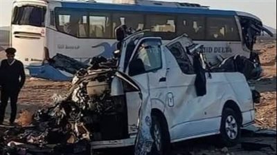 حادث مروع في السويس.. مصرع 6 أشخاص في تصادم 6 سيارات 