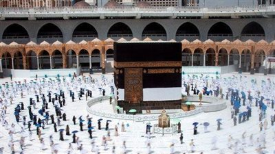 ما حكم إهداء ثواب الطواف للأحياء؟ الإفتاء تجيب