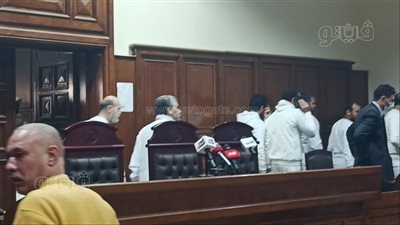  أول ظهور لـ حسن راتب وعلاء حسانين بالبدلة البيضاء في قضية الآثار الكبرى|فيديو