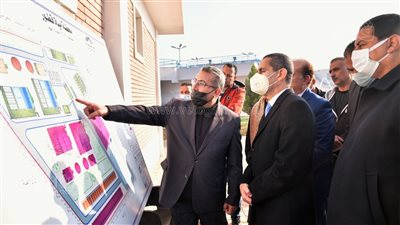 محافظ الغربية يفتتح مسجد الرحمة ويتفقد محطتي الصرف ومياه الشرب بقطور