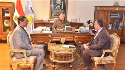 محافظ أسيوط يعلن تكريم المشاركين في مبادرة التعليم الفني لتجميل الشوارع