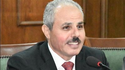 غدأ.. 722 طالبا يؤدون الاختبارات الإلكترونية بالصيدلة والزراعة في جامعة القناة 