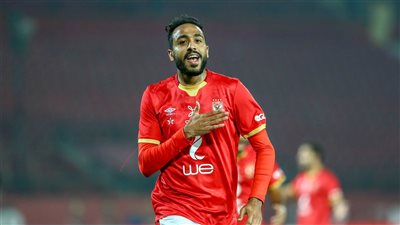 كهربا باكيًا: لو أطول أبوس راس كل أهلاوي هعملها | فيديو