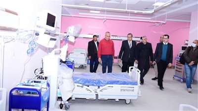 تركيب 13 جهازا جديدا ومفرمة للنفايات بالمستشفى الجامعي الجديد بسوهاج 