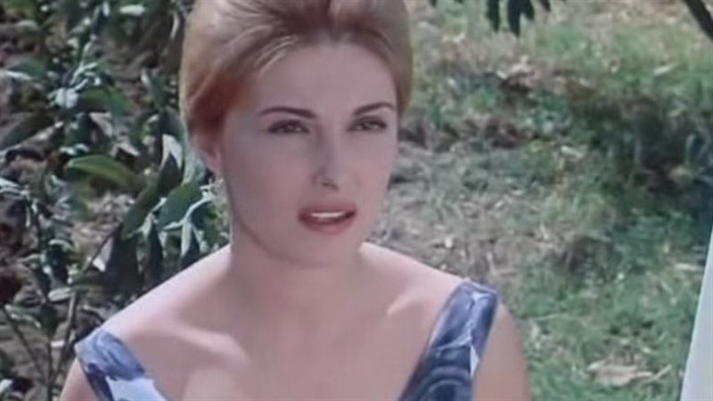 الفنانة مريم فخر