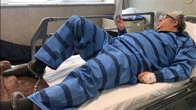 وفاة الأديب الإيراني المعتقل بكتاش آبتين بفيروس كورونا