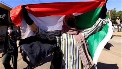 السودان يعلن القبض على متورط في مقتل عميد بالشرطة
