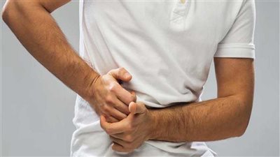 أسباب الألم في الجانب الأيمن من البطن 