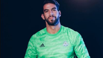 أول رد من شريف إكرامي على هجوم جماهير الأهلي عليه أمام بيراميدز | فيديو