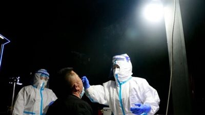 الصين تسجل أول حالتي عدوى محلية بمتحور أوميكرون