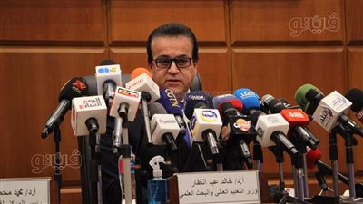 رد عاجل من الحكومة بشأن تخفيض الحد الأدنى للقبول بالجامعات الخاصة لطلاب المرحلة الثالثة