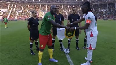 بركلتي جزاء.. الكاميرون تتقدم على بوركينا فاسو في الشوط الأول 